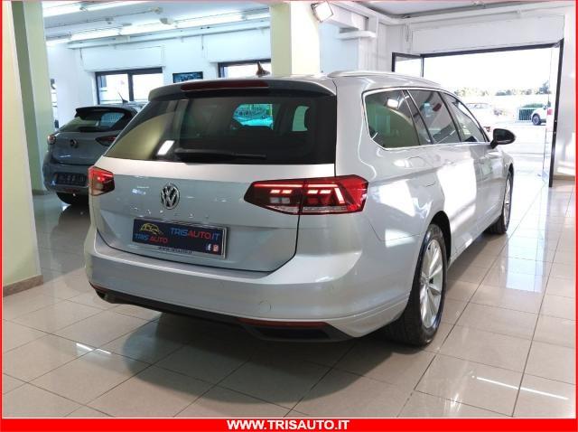 VOLKSWAGEN Passat Variant 1.6 TDI Dsg Business IVATA (FULL LED+NAVI)