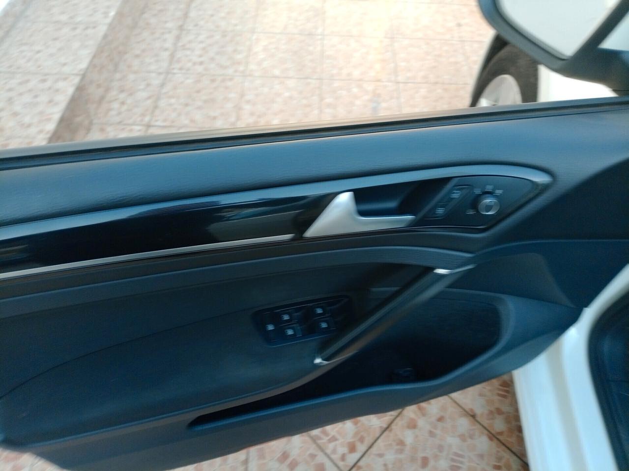 Volkswagen Golf 1.4 TGI DSG 5p. Executive BlueMotion