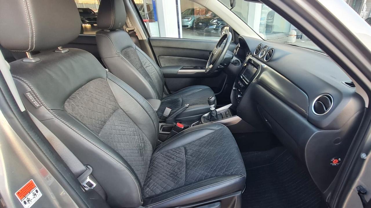 Suzuki Vitara 1.4 Hybrid Top
