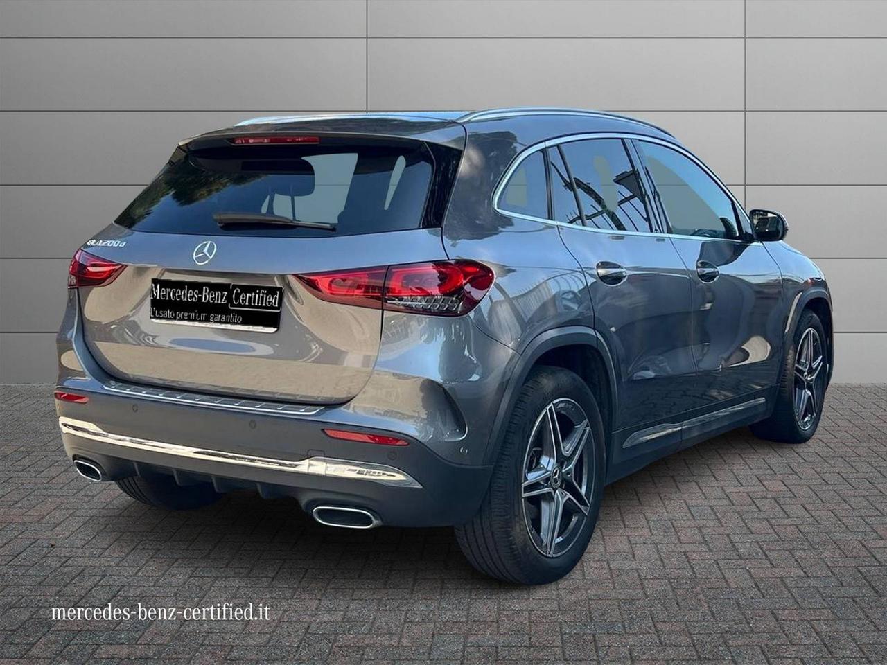 Mercedes-Benz GLA 200 d Premium auto