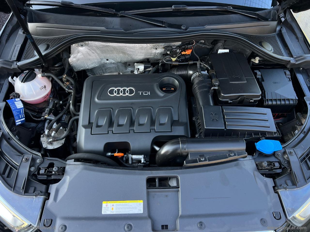 AUDI Q3 2.0TDI S-LINE NAVI LED BI XENON PELLE