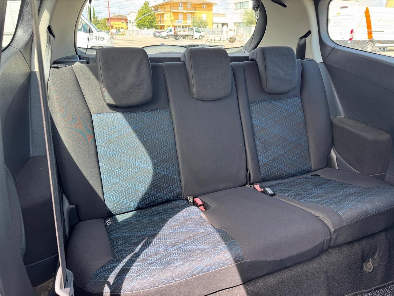 Renault Clio 1.2 16V 3 porte Luxe
