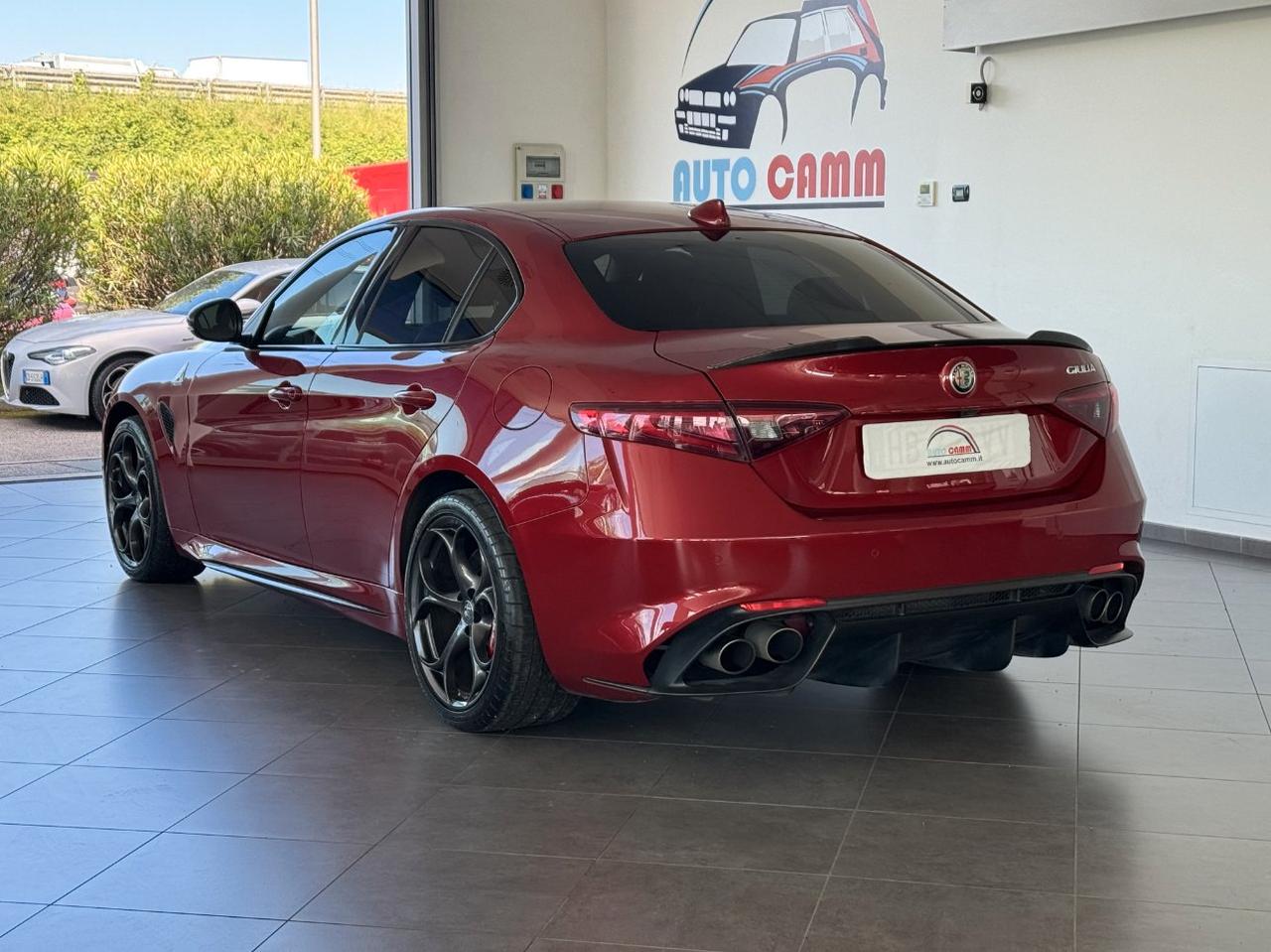 ALFA ROMEO Giulia 2.9 T V6 AT8 Quadrifoglio Rosso Competizione