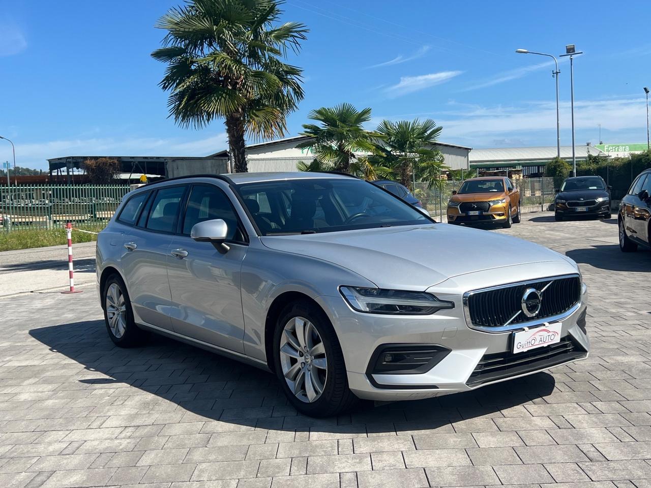Volvo V60 D4 Business FINANZIABILE