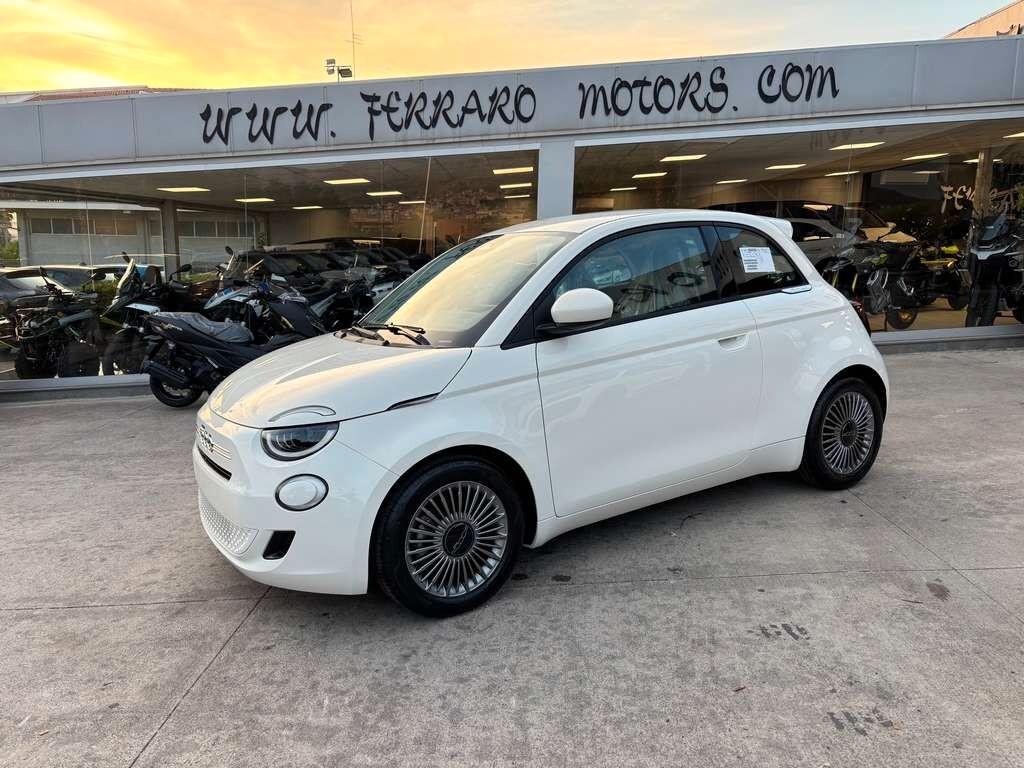 Fiat 500 Hybrid Torino 2026 / KM 0 IVA ESPOSTA Tua a solo 184 Euro al mese