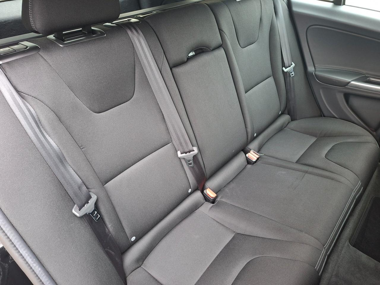 Volvo V60 2.0 d2 Dynamic N1 *IVA INCLUSA*