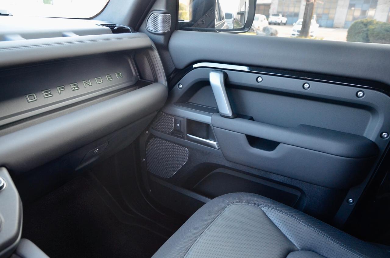LAND ROVER DEFENDER 90 3.0d i6 MHEV SW11 LIMITED EDITION AWD 200cv AUT, 1 OF 50, PARI AL NUOVO, GARANZIA LAND ROVER 3/2029, UNICOPROPRIETARIO, SERVICE LAND ROVER, PERMUTE