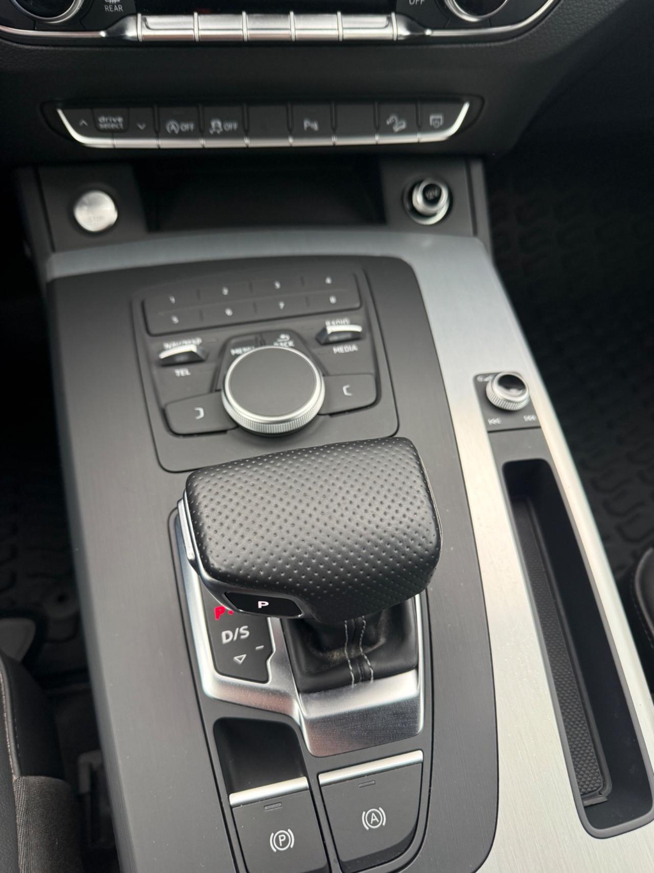 Audi Q5 2.0 TDI 190 CV quattro S tronic Business Sport