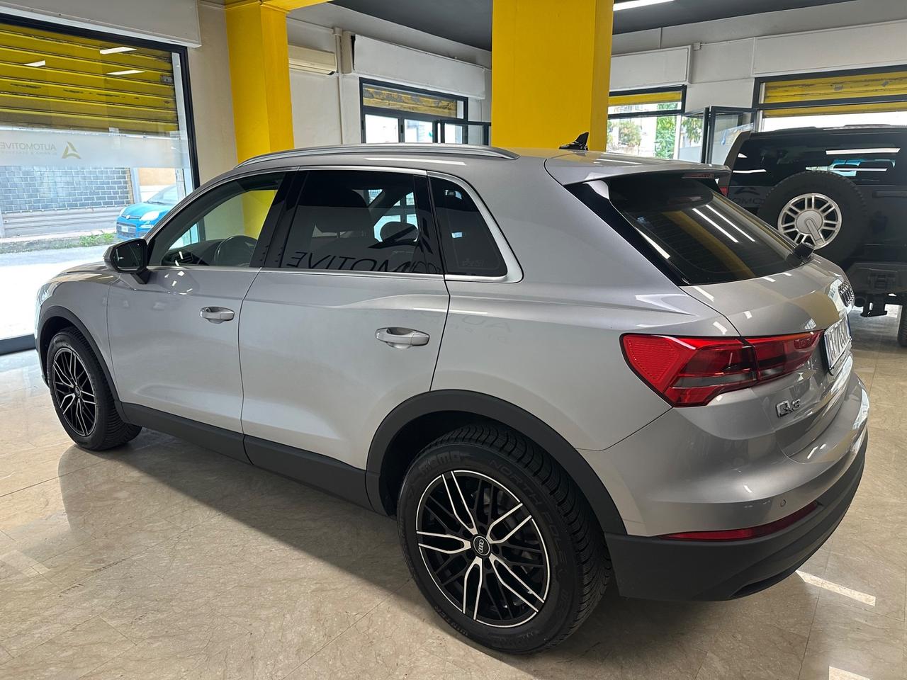 Audi Q3 35 TDI S tronic Business Advanced