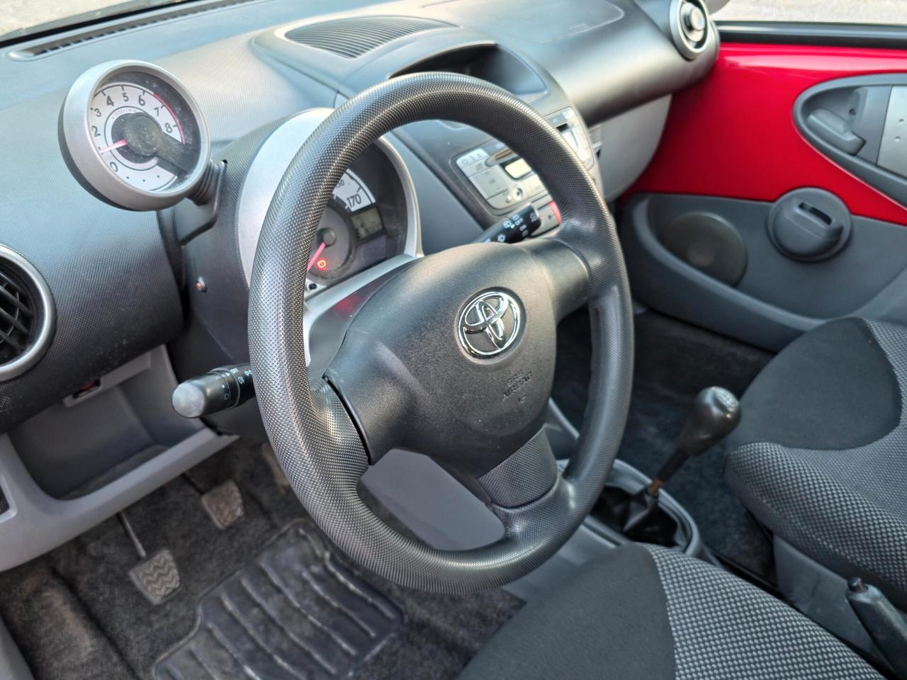 Toyota Aygo 1.0 12V CV-68 VVT-i 5 porte Sol 2009-E4 Manuale NEO