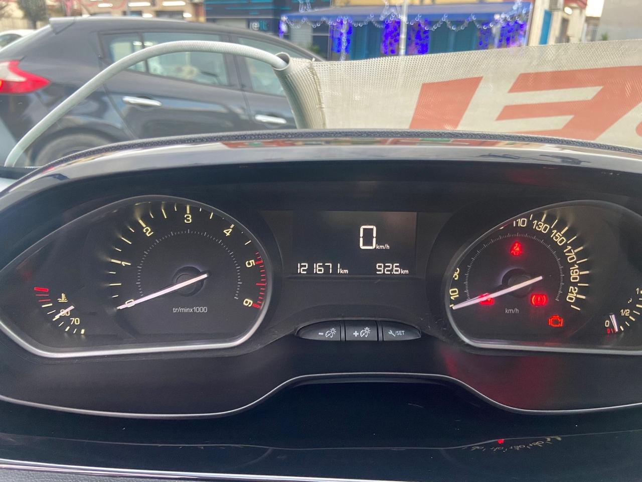 Peugeot 208 BlueHDi 75 5 porte Black Line 120.000Km