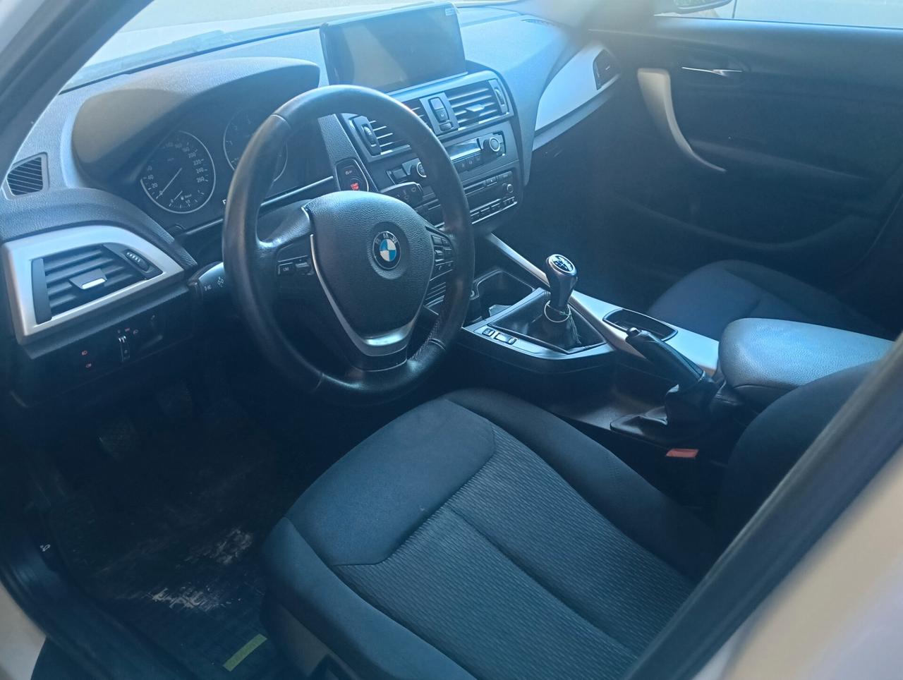 Bmw 116 116d 5p. Business Catena rotta Motore da rivedere