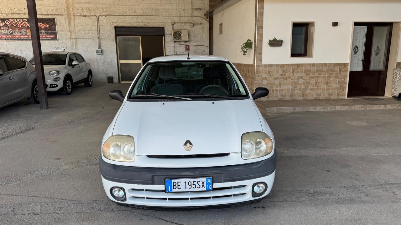 Renault Clio 1.2 cat 5 porte RT-1999