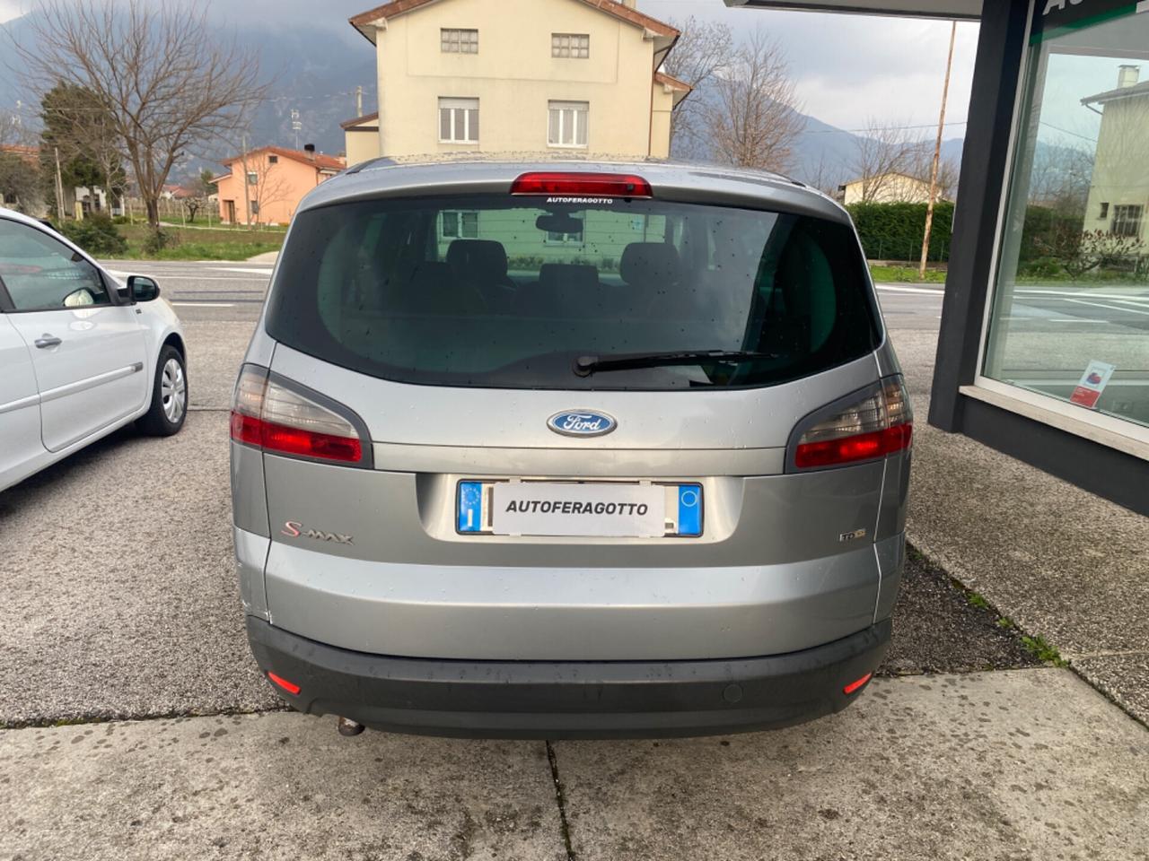 Ford S-Max 2.0 TDCi 140CV Titanium