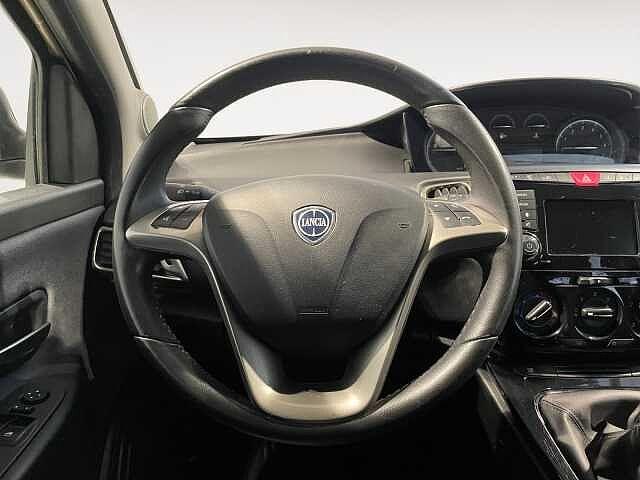 Lancia Ypsilon 1.2 69CV Ecochic Gold - GPL/NEOPATENTATI