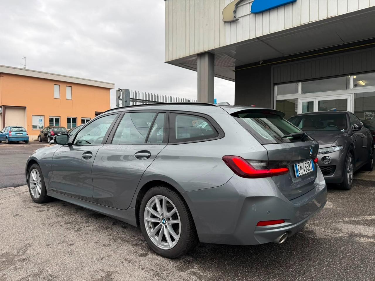 BMW 318 Touring 318i Touring auto / KM CERTIFICATI