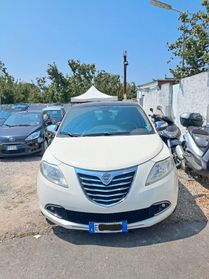 Lancia Ypsilon 1.3 MJT 95 CV Tetto Apribile
