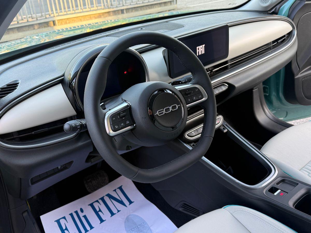 FIAT - 600 - Hybrid DCT MHEV La Prima