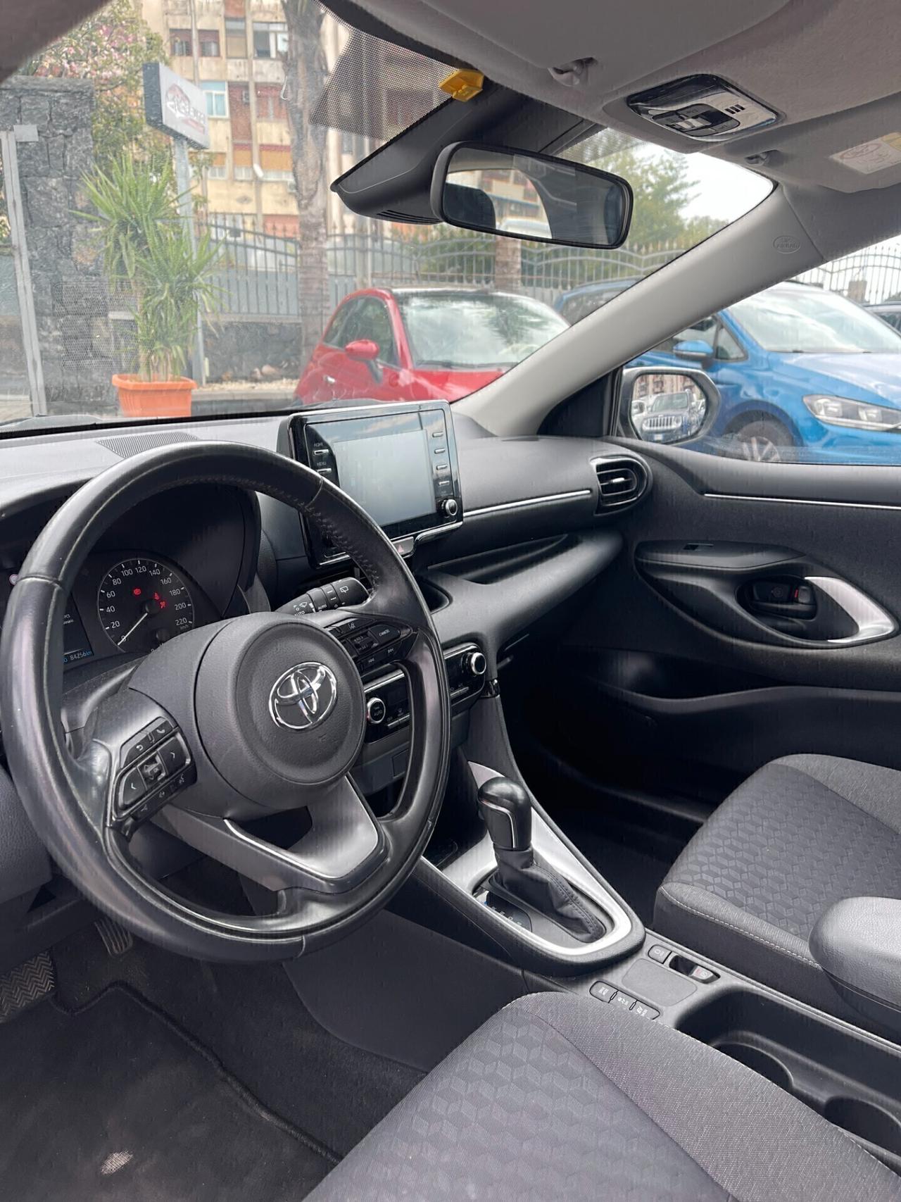 Toyota Yaris 1.5 Hybrid 5 porte Automatica