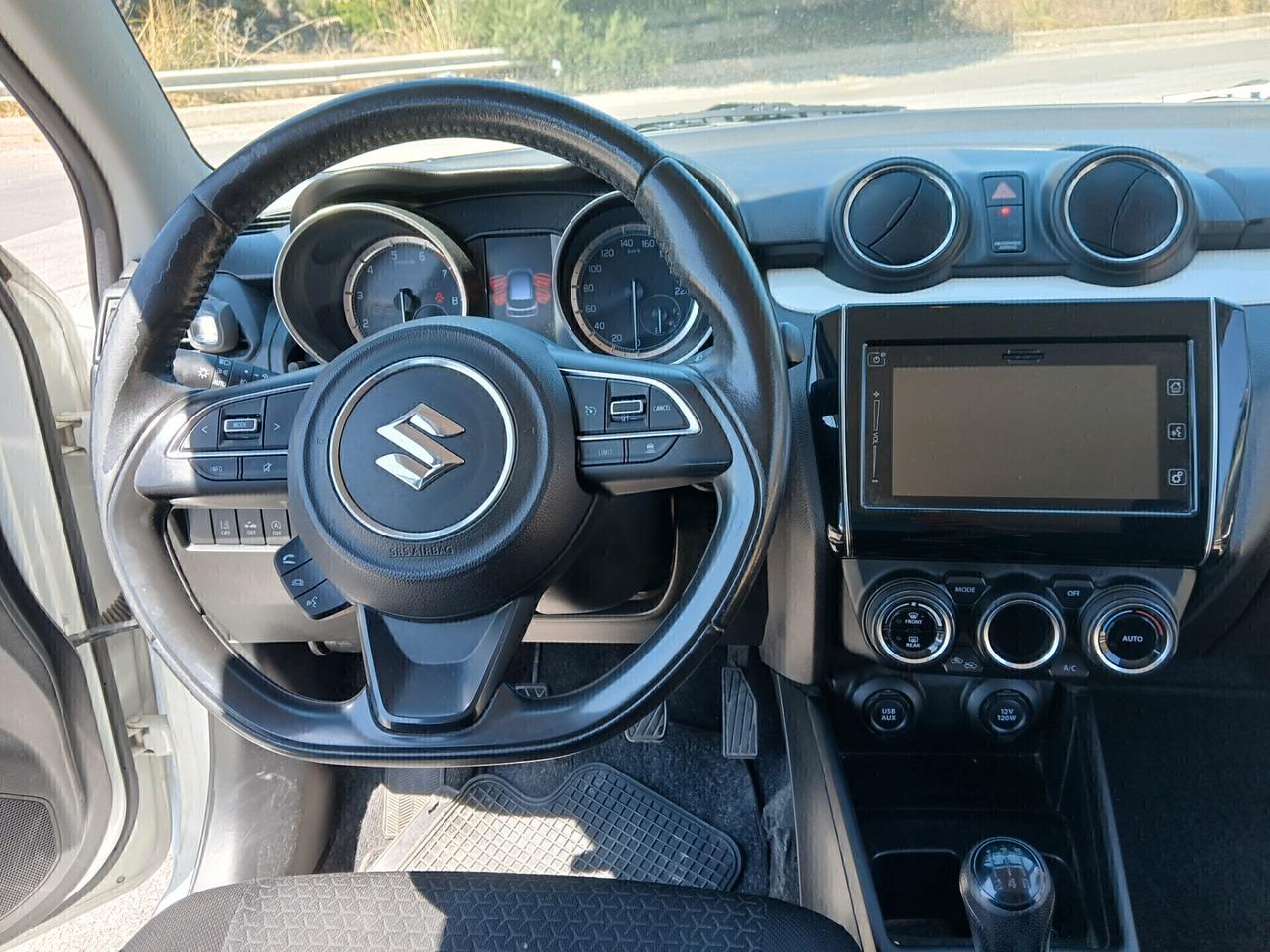 Suzuki Swift 1.2 Hybrid Top