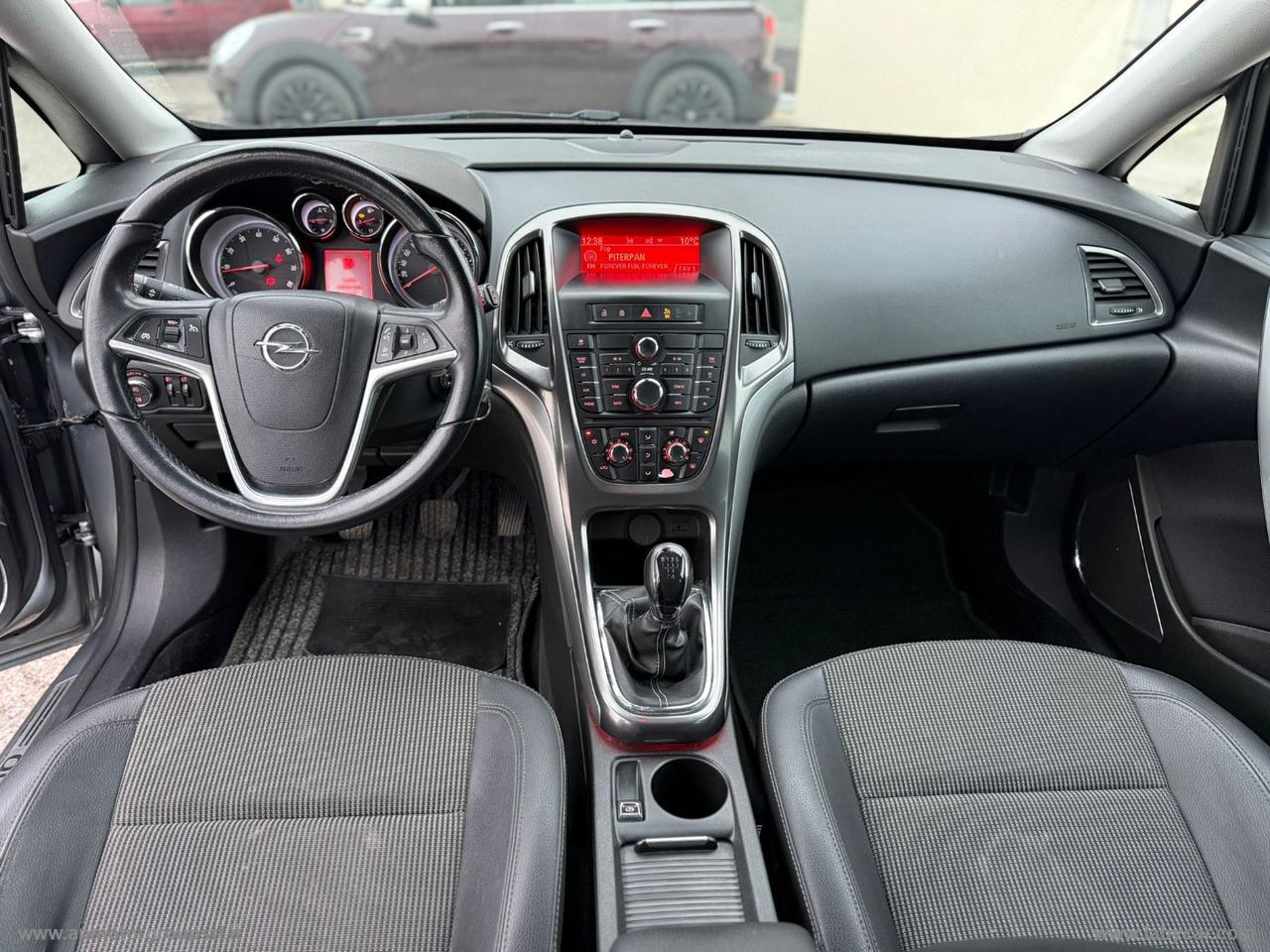 OPEL Astra 1.4 100 CV ST Cosmo