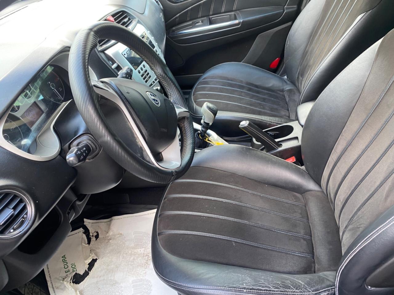 Lancia Delta 1.6 MJT DPF Platino