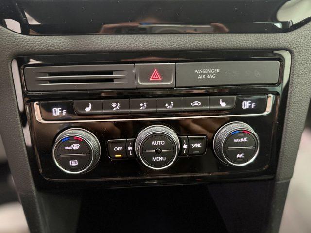 VOLKSWAGEN Golf Sportsvan 2.0 TDI Highline BlueMotion Technology