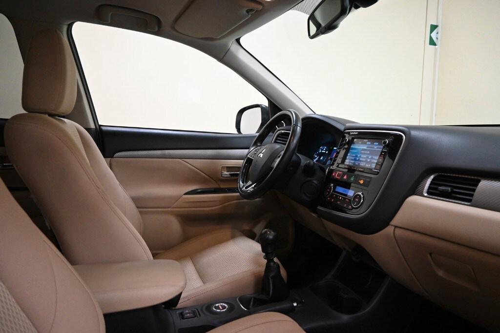 MITSUBISHI Outlander 3ª serie Outlander 2.2 DI...