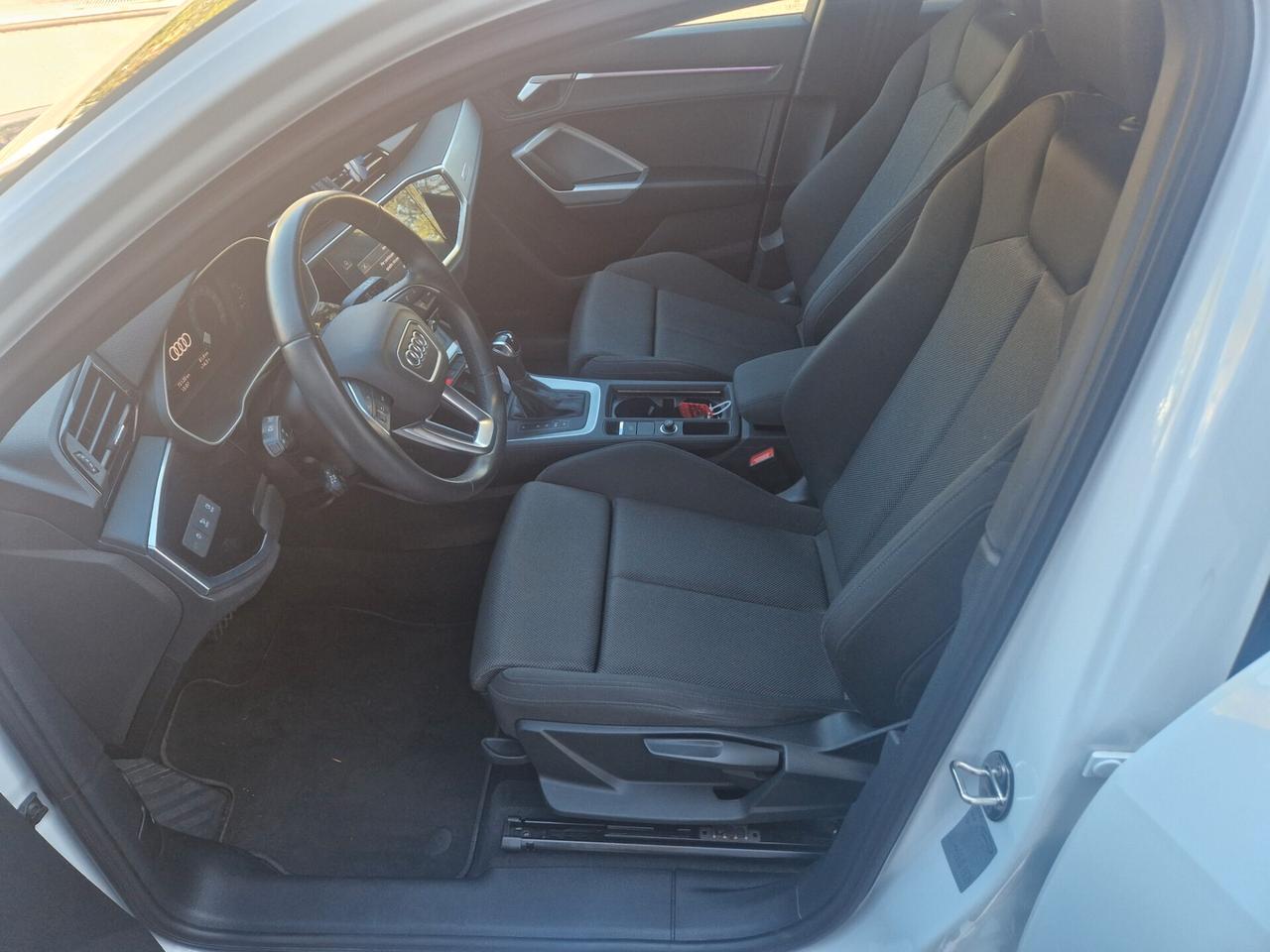 Audi Q3 SPB 35 TFSI S tronic line edition