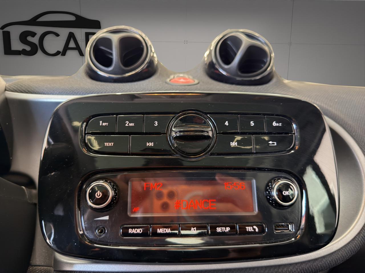 Smart fortwo coupe Prime 90cv - Unico proprietario - Sedili in pelle riscaldabili - Cerchi in lega - Luci Led - Tetto panoramico