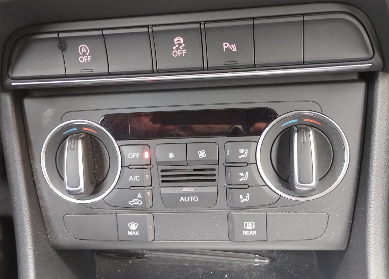 Audi Q3 2.0 TDI 120 CV S line Edition