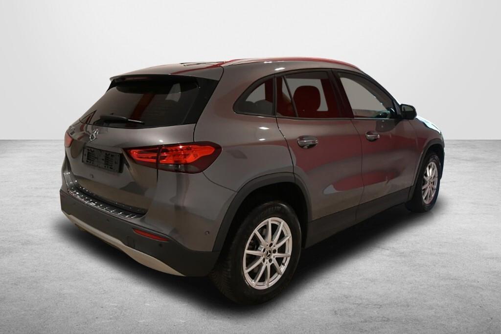 MERCEDES-BENZ GLA 180D 115CV AUTOMATIC BUSINESS SOLUTION ( CRUISE - PELLE - TETTO PANORAMICO APR. - NAVI PREMIUM - MIRROR - PARK ASSIST - TELECAMERA POST. ) CC. 1.950
