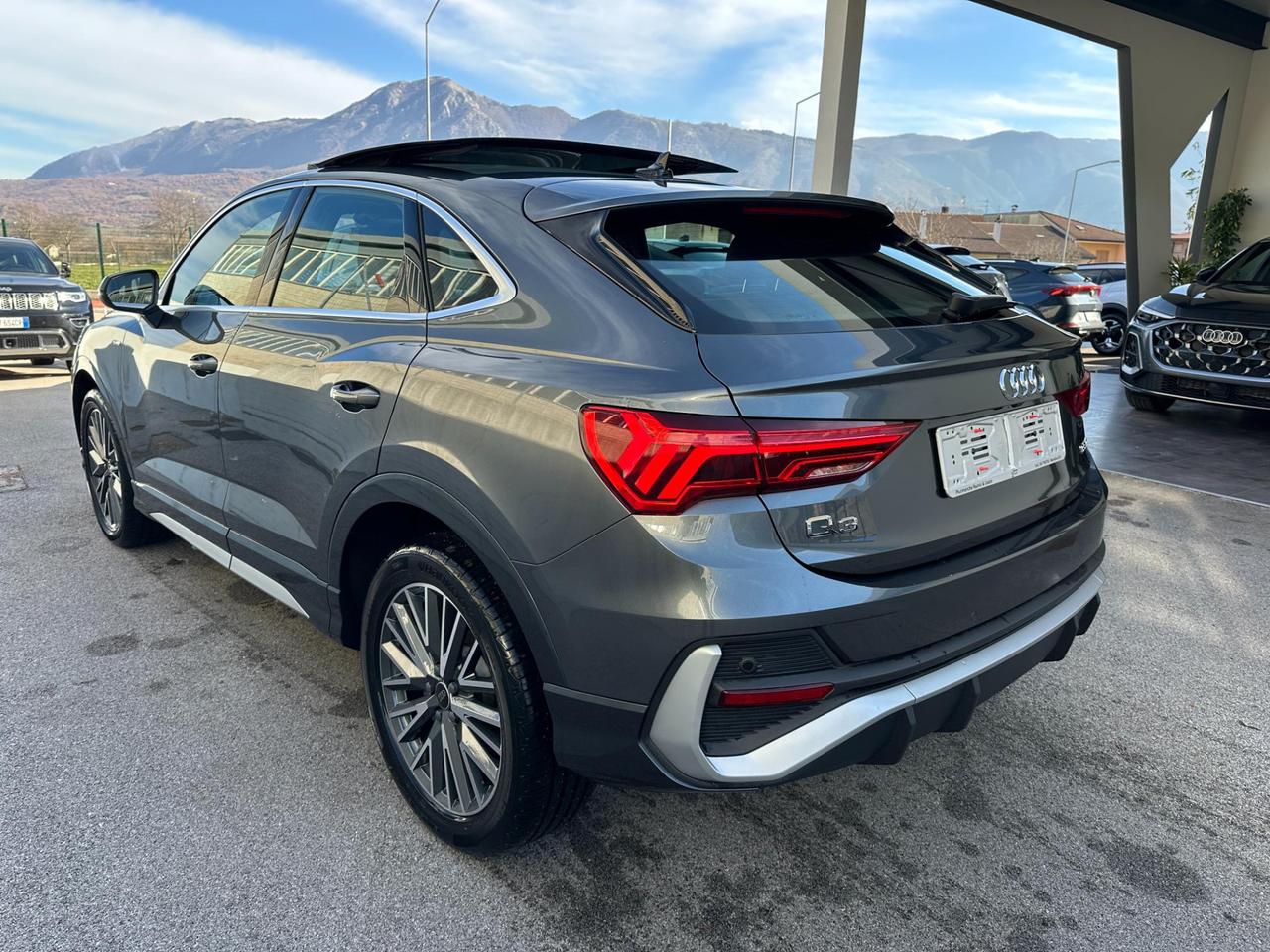 Audi Q3 Sportback 35 2.0 tdi S line edition s-tronic