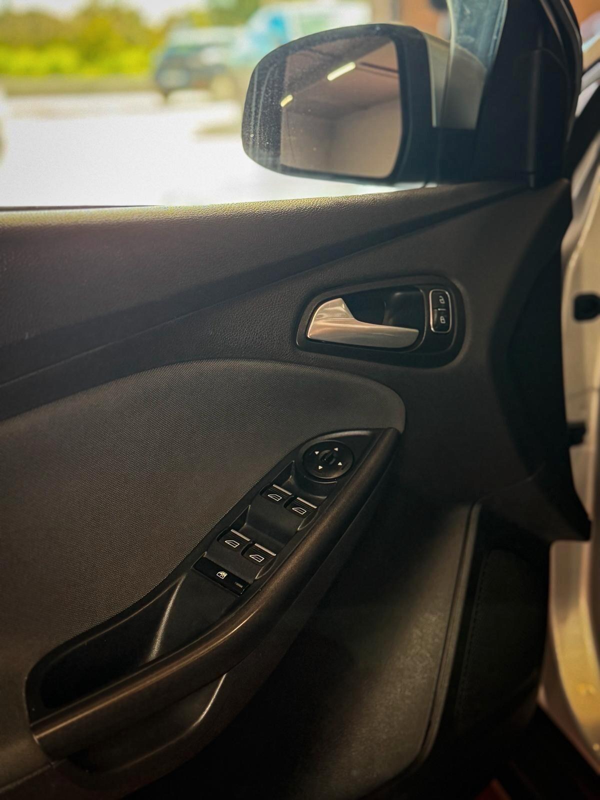 Ford Focus 1.5 TDCi 120 CV Start&Stop SW Titanium X