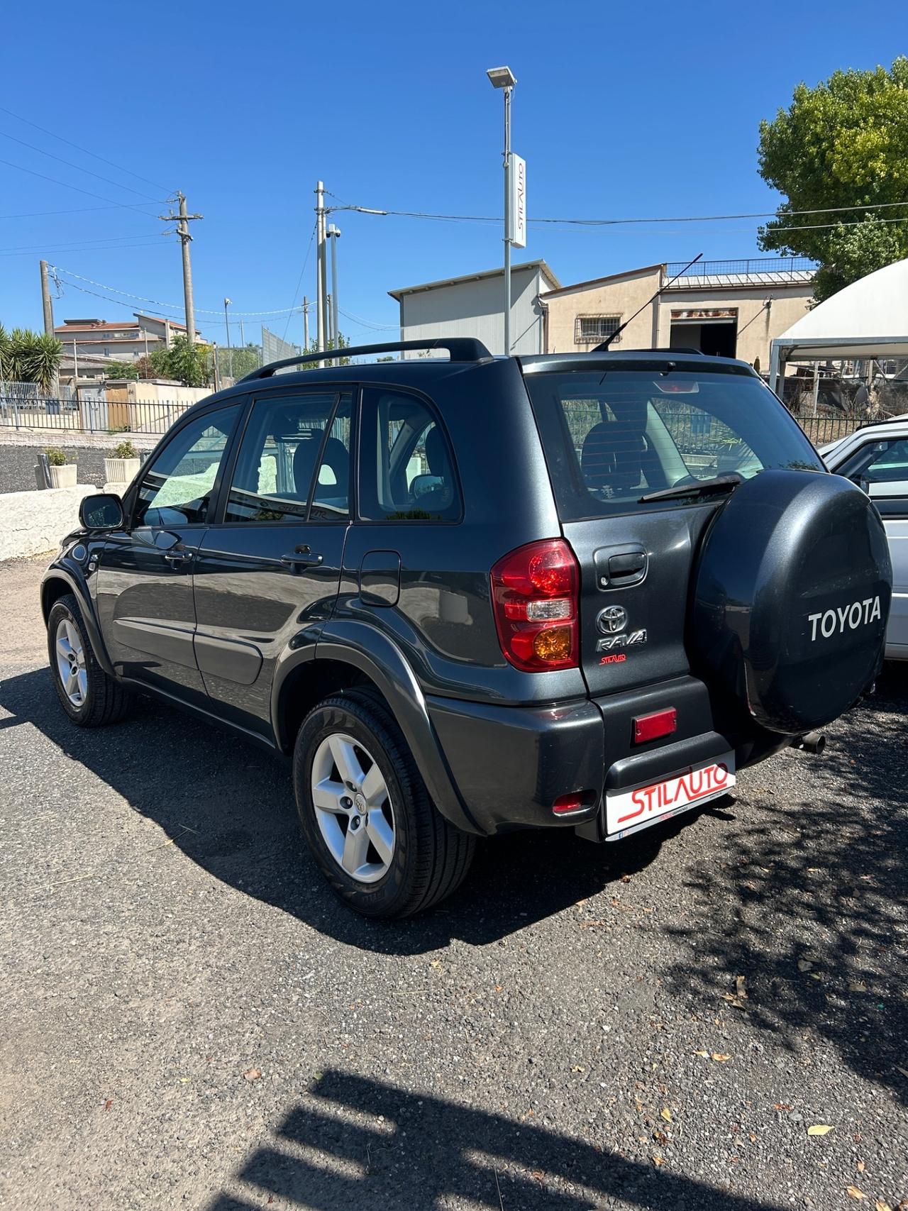 Toyota RAV 4 RAV4 2.0 Tdi D-4D cat 5 porte Sol