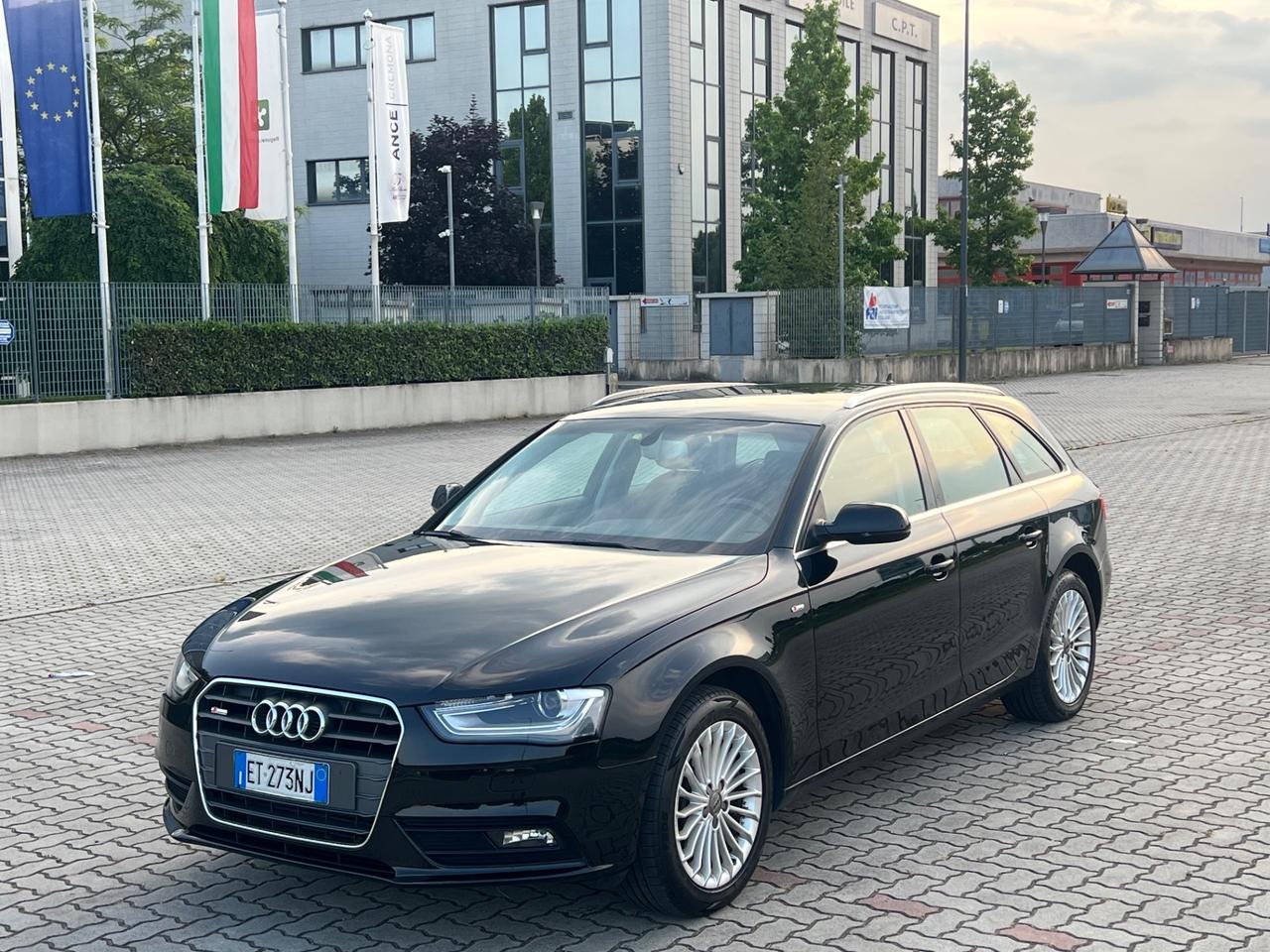 Audi A4 S-Line 2.0 TDI 120 Cv