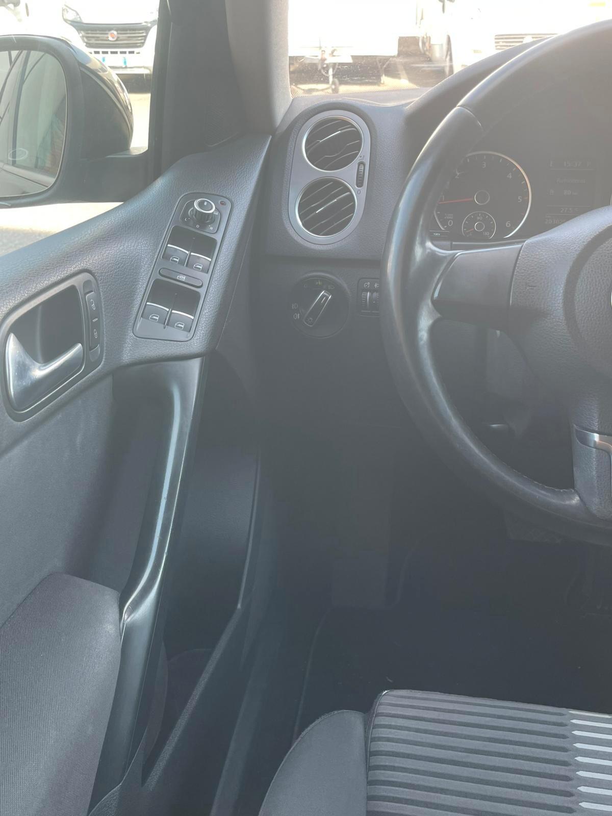 Volkswagen Tiguan 2.0 TDI DPF 4MOTION Sport & Style