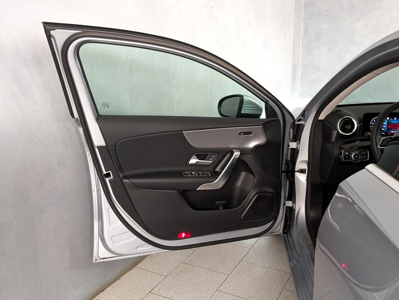 Mercedes-Benz A 180 180 Automatic Progressive Advanced