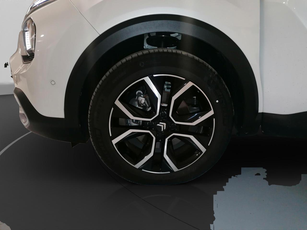 Citroen C4 X e-C4 X motore elettrico 136 CV Shine