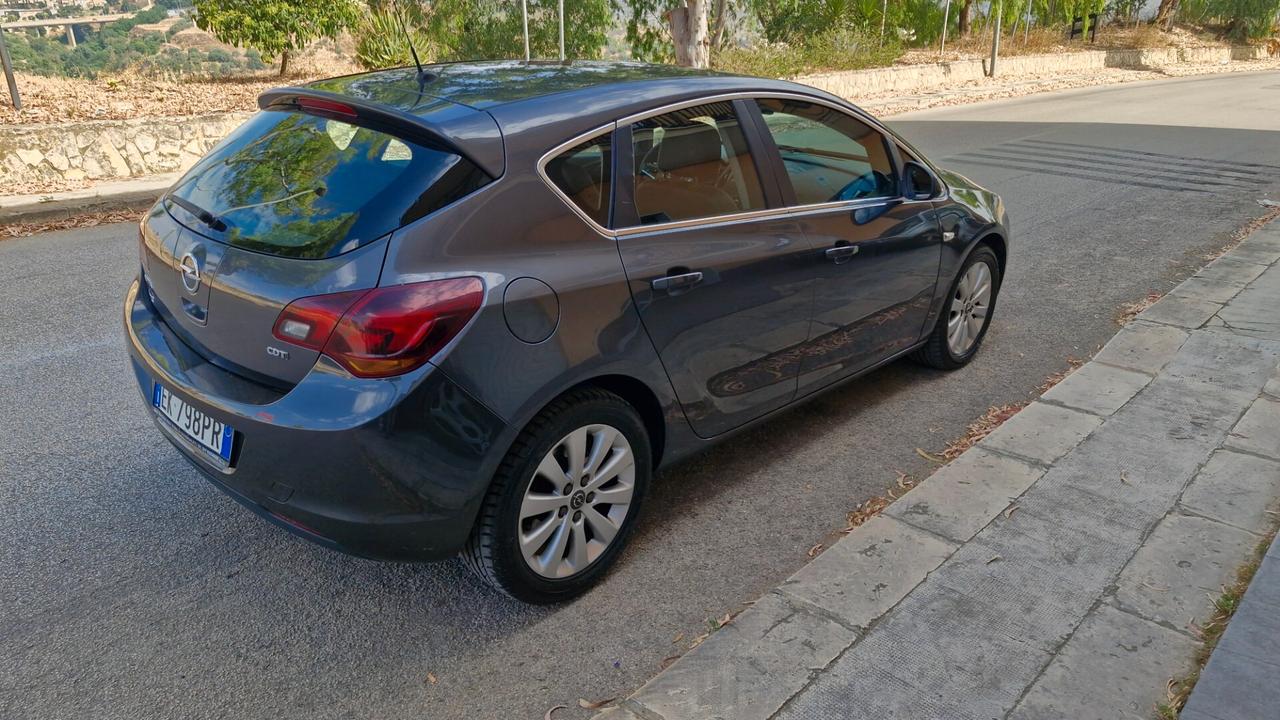 Opel Astra 1.7 CDTI 110CV 5 porte Cosmo