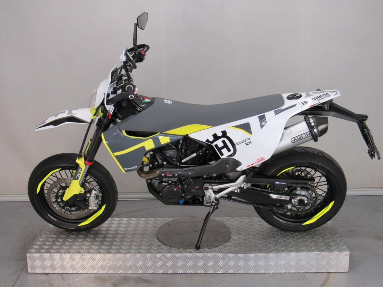 Husqvarna 701 Supermoto SUPERMOTO