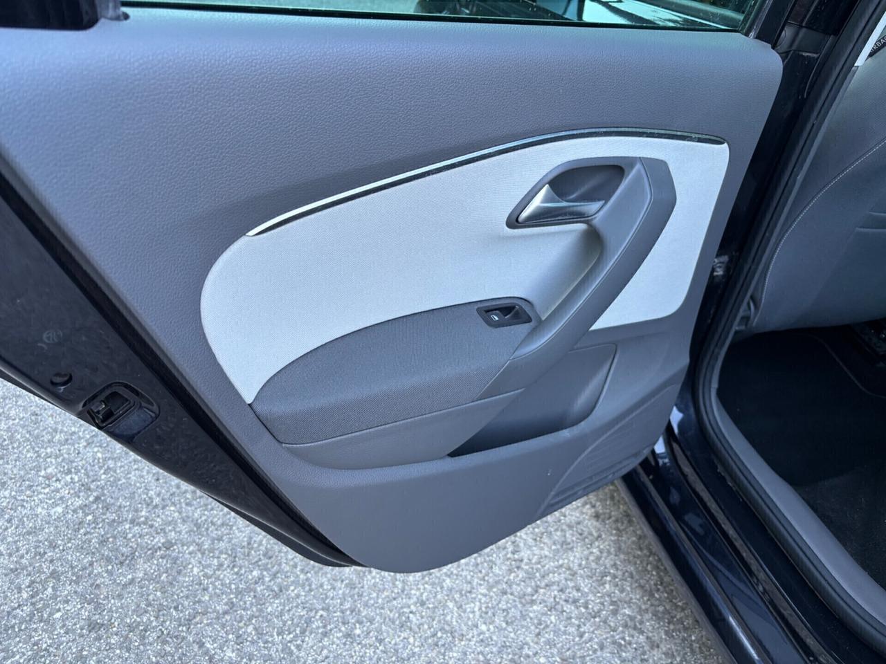 Volkswagen Polo 1.2 TSI 5p. ok neopatentati