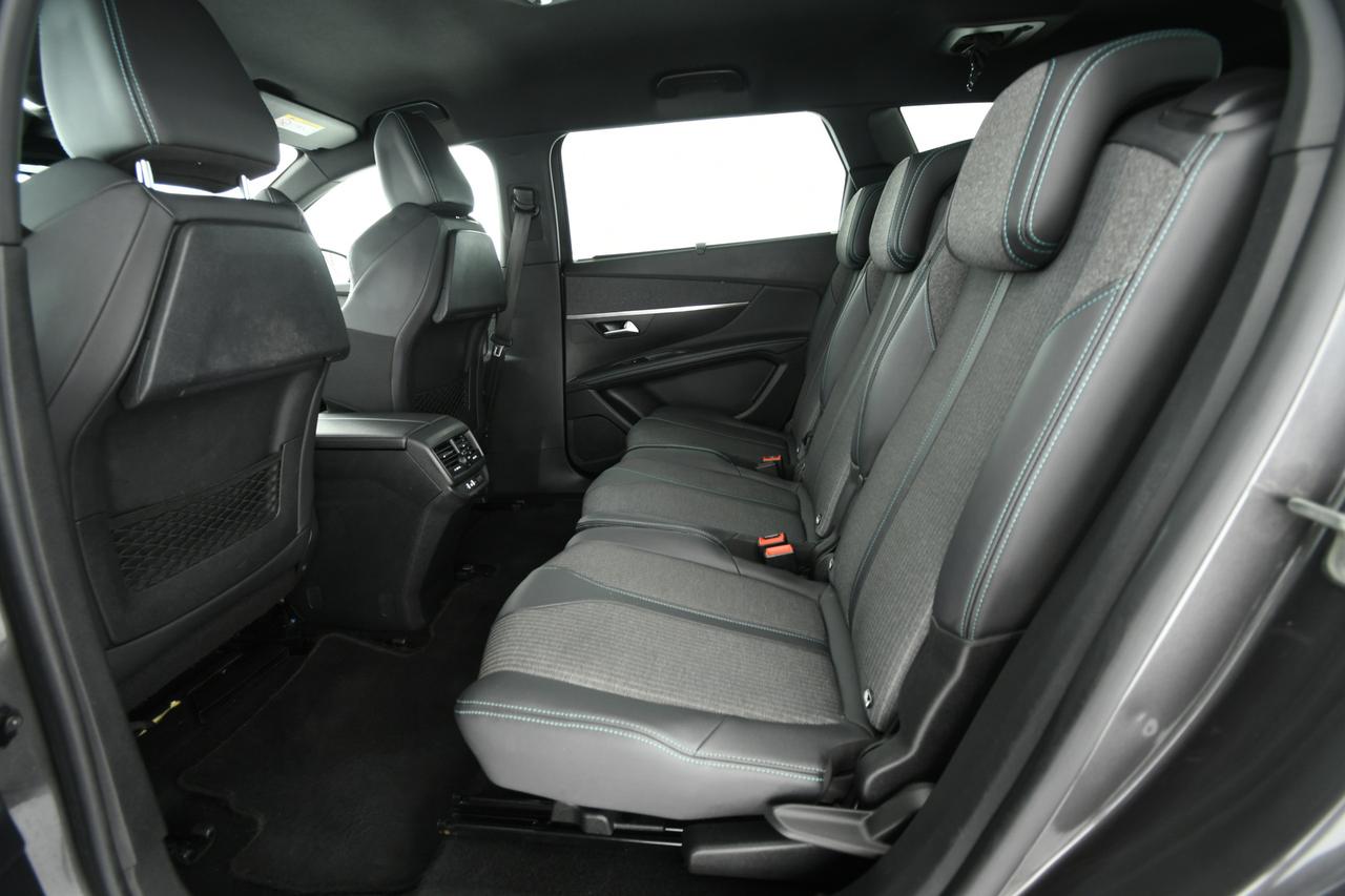 PEUGEOT 5008 1.5 bluehdi Allure Pack s&s 130cv eat8 7p.ti. CAMERA+APP CONNECT