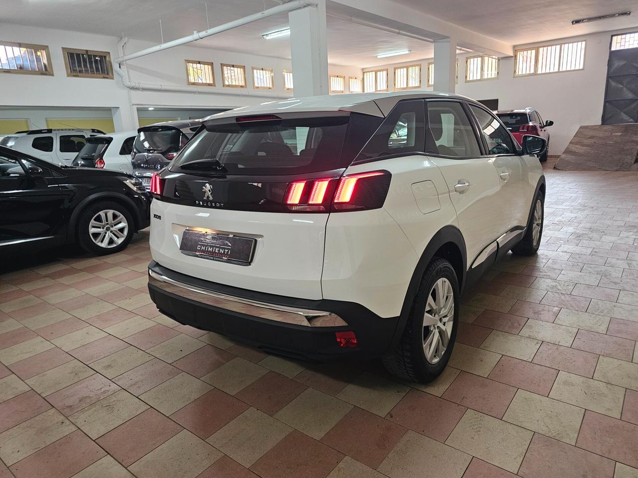 Peugeot 3008 BlueHDi 130 S&S EAT8 Business