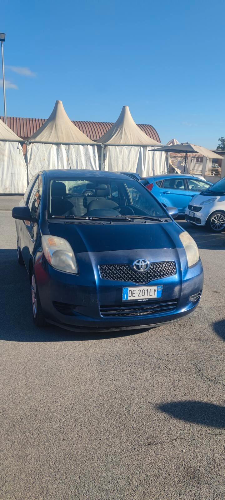 Toyota Yaris 1.0 3 porte Sol