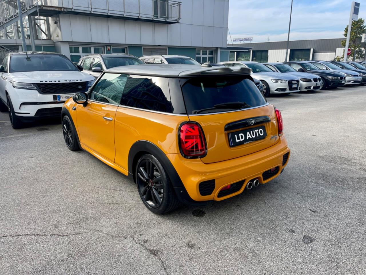 Mini Mini 2.0 Cooper SD allestimento JKW