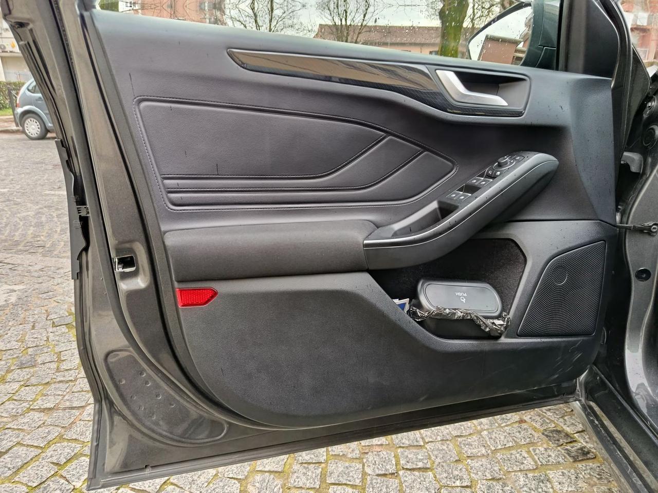 Ford Focus ST Line 1.0 EcoBoost mHEV #9214