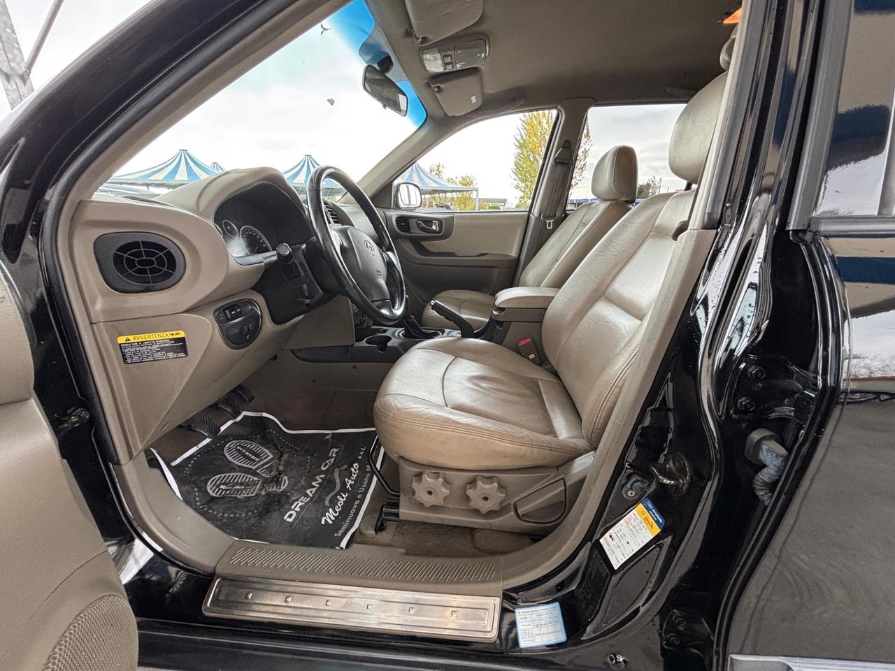 Hyundai Santa Fe 2.0 CRDi TD 4WD SOLO 70000km!!