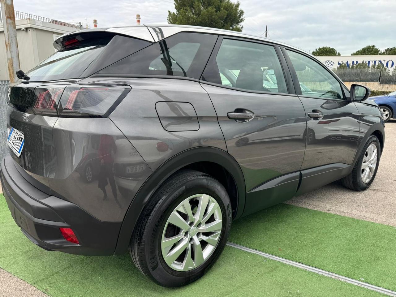 Peugeot 3008 BlueHDi 130 S&S EAT8 Allure