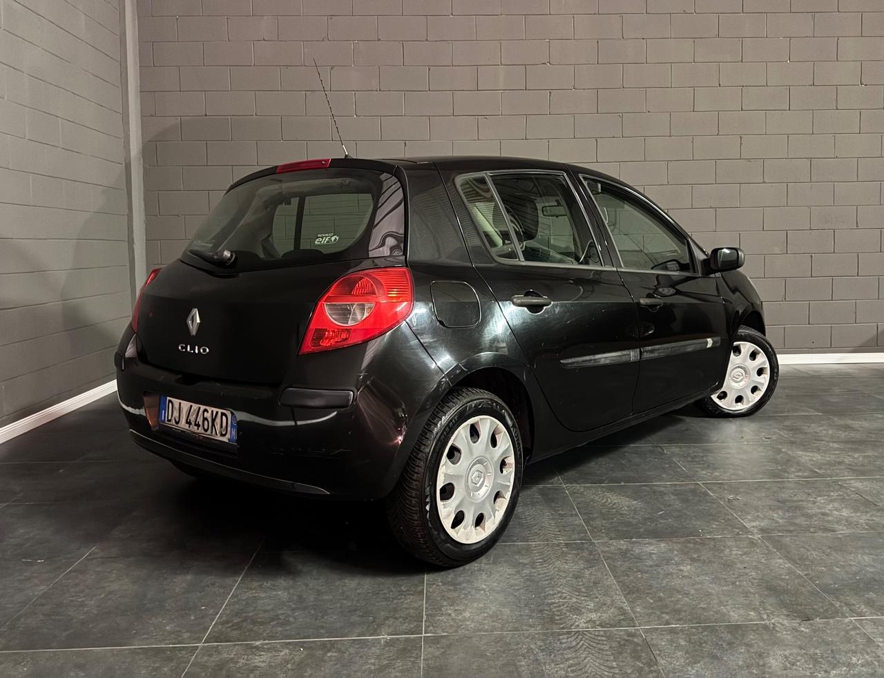 Renault Clio 1.2 16V 5 porte